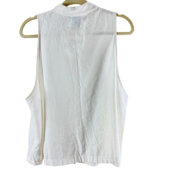 GAP White Sleeveless Button Down Shirt - Picture 2 of 5